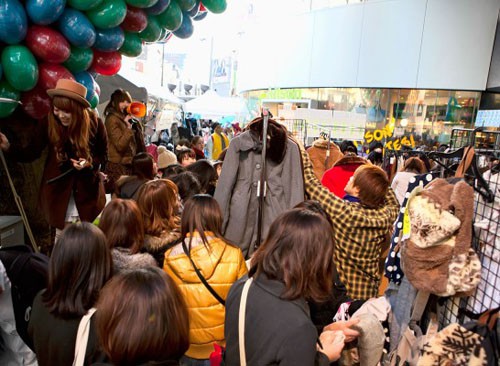 LaForet-Grand-Bazar-2011-01-200-600x400.jpg