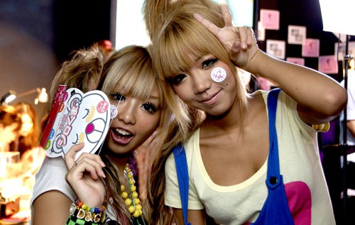 shibucole_two_girls1.jpg