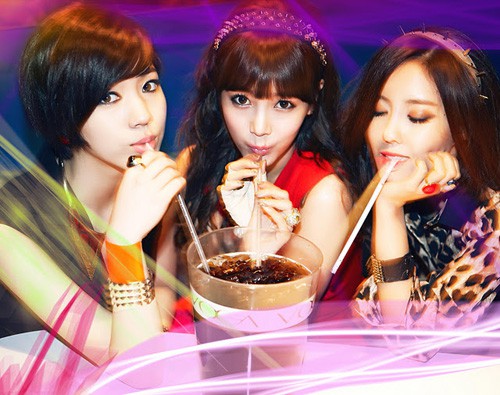 tara-lovey-dovey-concept-pictures-18.jpg