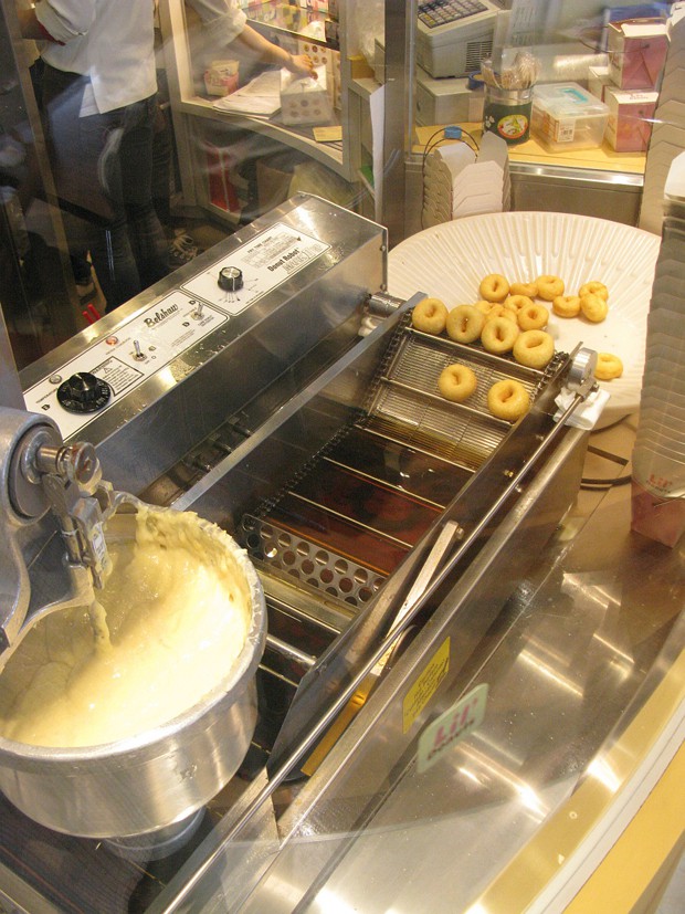 tamagotchi-donuts-japonshop03.jpg