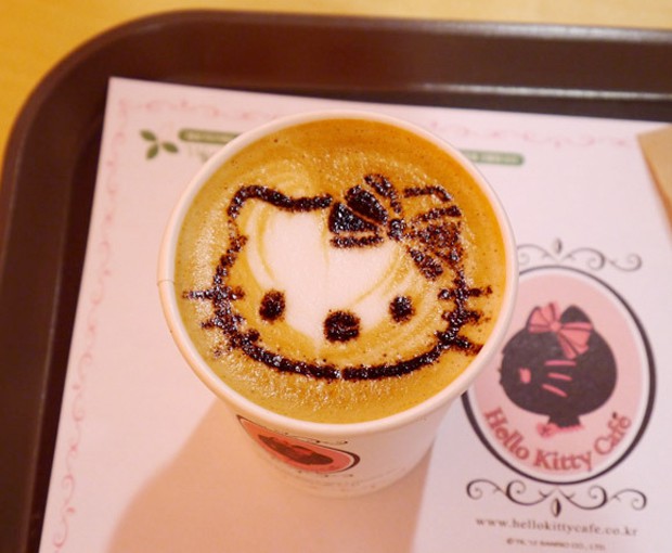 hello-kitty-cafeteria-japonshop.jpg