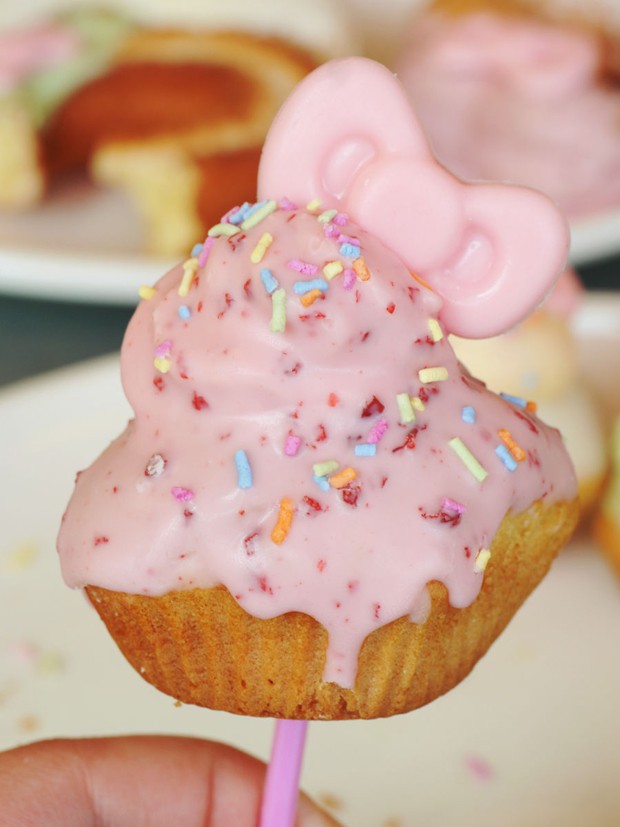 mr-donuts-hello-kitty-japonshop022.jpg