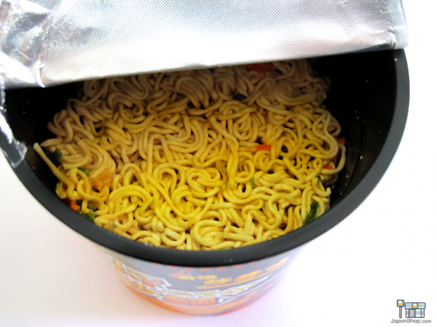 yakisoba-nissin-wok-japonshop011-620x465.png
