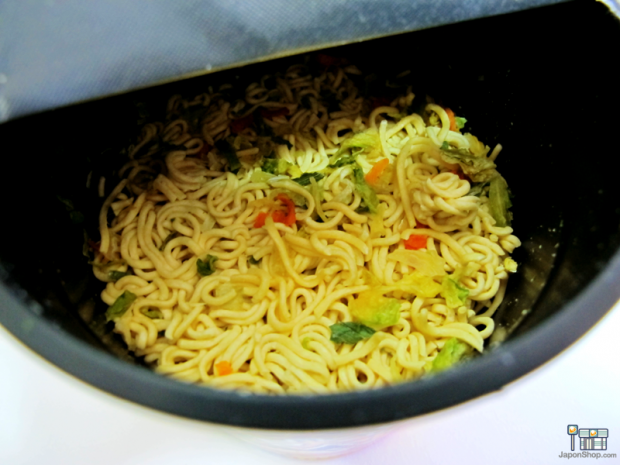 yakisoba-nissin-wok-japonshop014-620x465.png