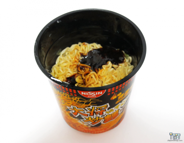 yakisoba-nissin-wok-japonshop021-620x482.png