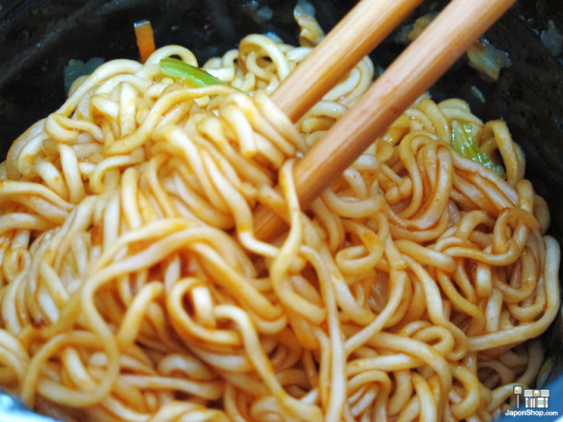 yakisoba-nissin-wok-japonshop025-620x465.png