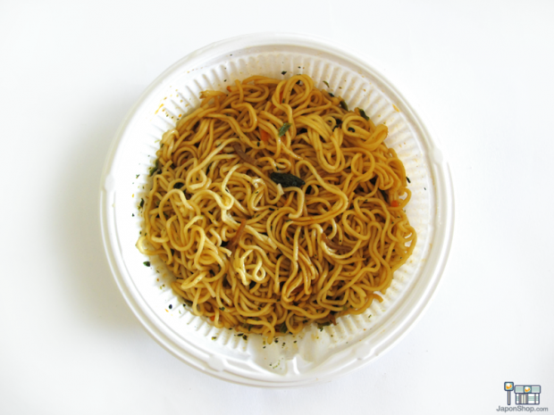 yakisoba-ufo-cerdo-japonshop012-620x465.png