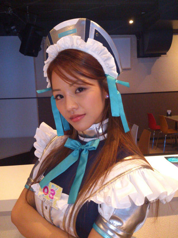 maido-cafe-androide-japonshop02.jpg