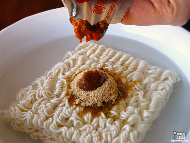 ramen-japones-miso-chocolate-japonshop03-620x465.png