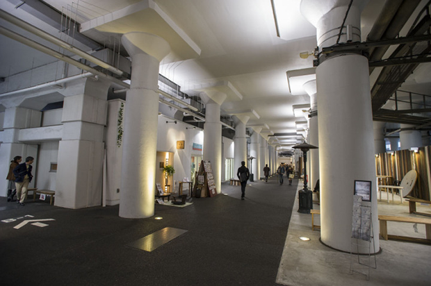 galeria-comercial-bajo-puente-tren-tokyo-japonshop07.png