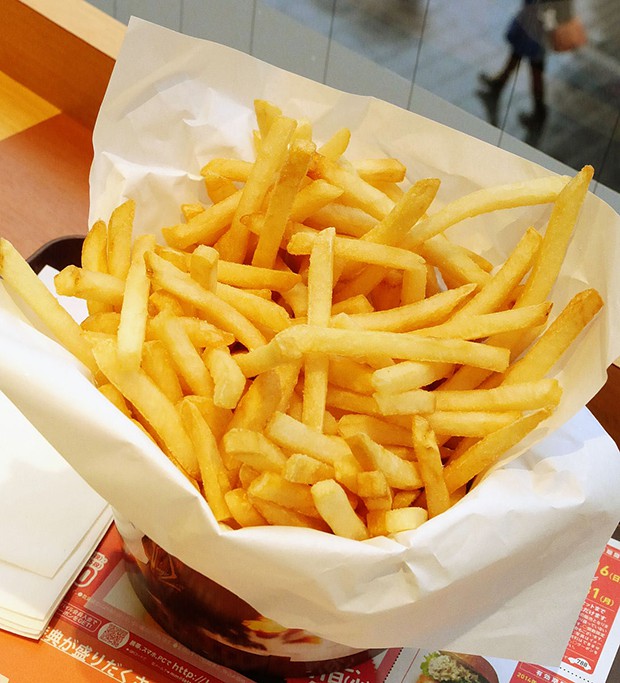 hamburguesa-ataque-a-los-titanes-japon-japonshop0111.jpg