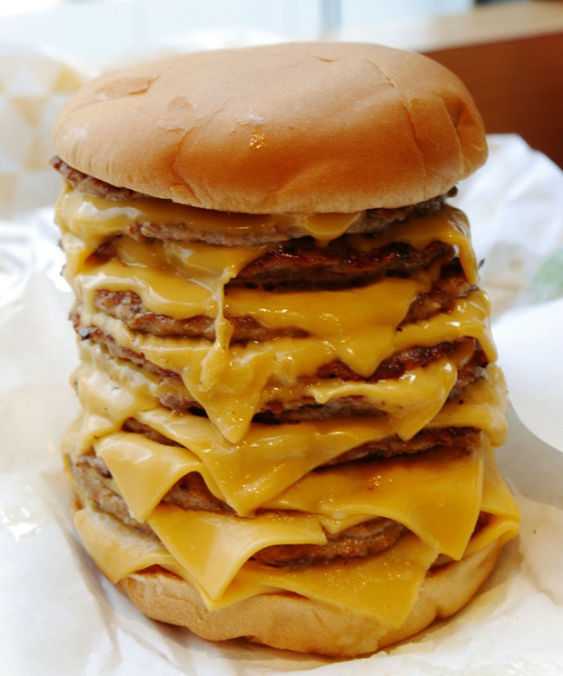 hamburguesa-ataque-a-los-titanes-japon-japonshop07.jpg