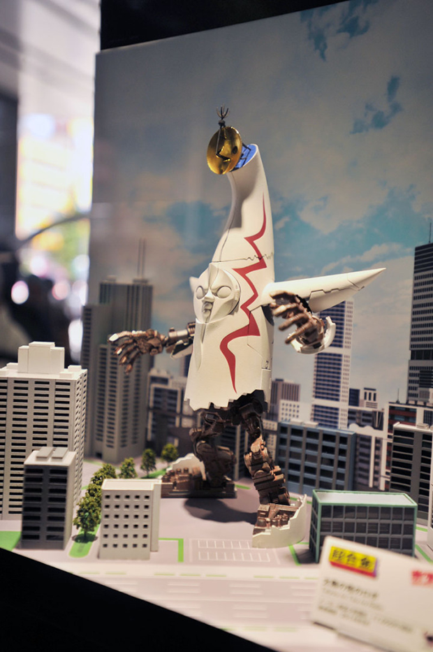 torre-del-sol-osaka-robot-japon-japonshop07.png