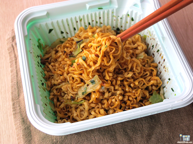 yakisoba-wok-japon-japonshop03-620x465.png