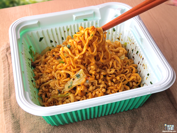 yakisoba-wok-japon-japonshop09-620x465.png