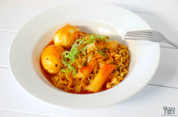 ramen-coreano-japones-topokki-japonshop06-620x409.png
