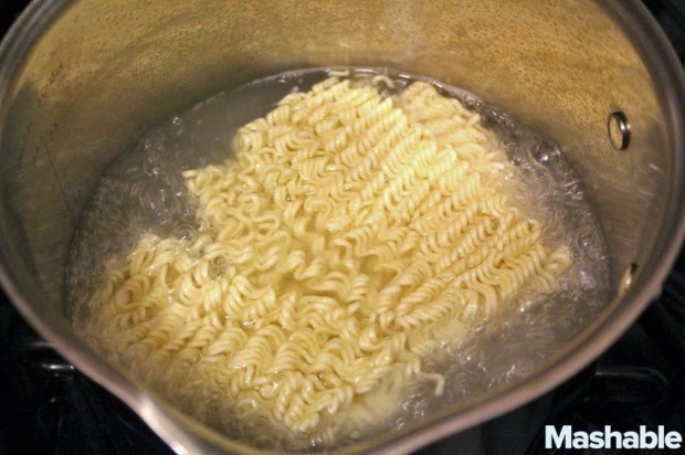 ingredients-burger-ramen-japonshop02-620x412.jpg