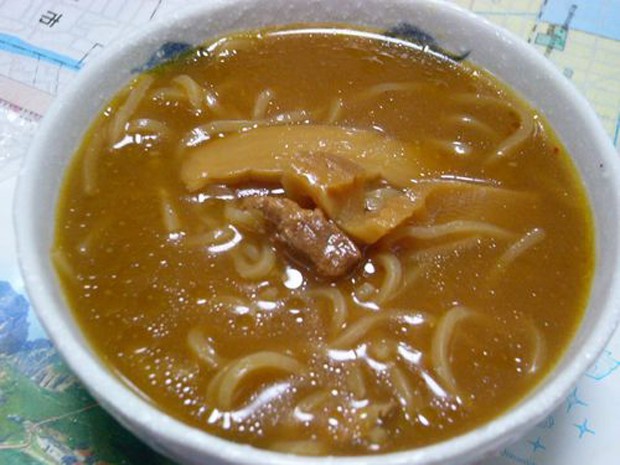 ramen-caliente-maquina-expendedora-japonshop.com011-620x465.jpg
