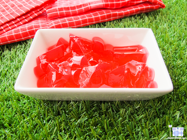 fanta-fresa-helado-japonshop18-620x465.png