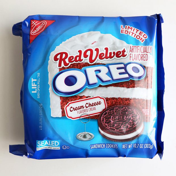 580ffc1b_red-velvet-oreos-sq-620x620.jpg