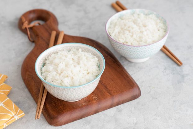steamed-rice-recipe-2031331-hero-01-22f8bcc917004a74a877b8845d199f7a-620x413.jpg