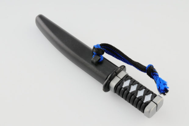 Katana-Tijeras-Japonshop-9-620x414.jpg