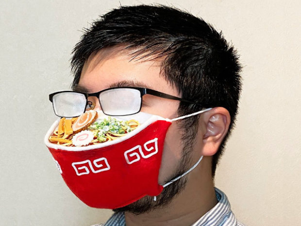 Ramen-face-mask-Japan-Twitter-Japanese-food-fashion-photos--620x465.jpg