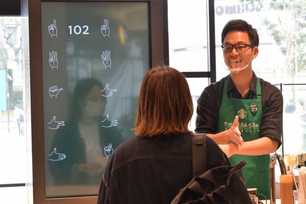 Starbucks-Signos-4-620x413.jpeg