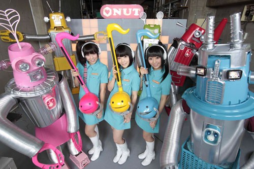 NUT, el grupo de los Otamatones