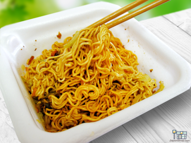 Combini Lovers Review: Fideos Yakisoba Wok Premium | Menú Sopa Naruto
