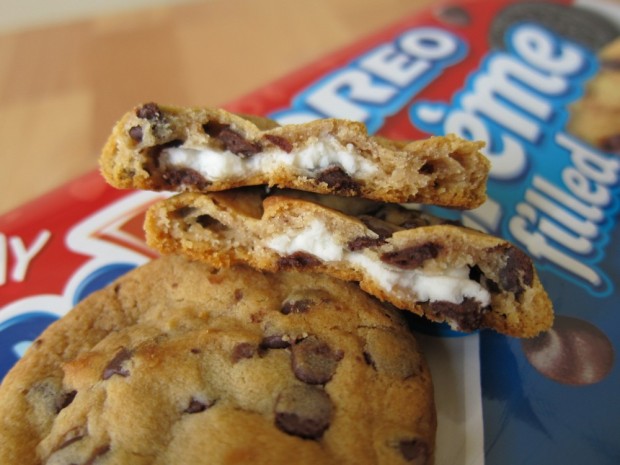 Hoy probamos: Chips Ahoy con crema de Oreo! ?
