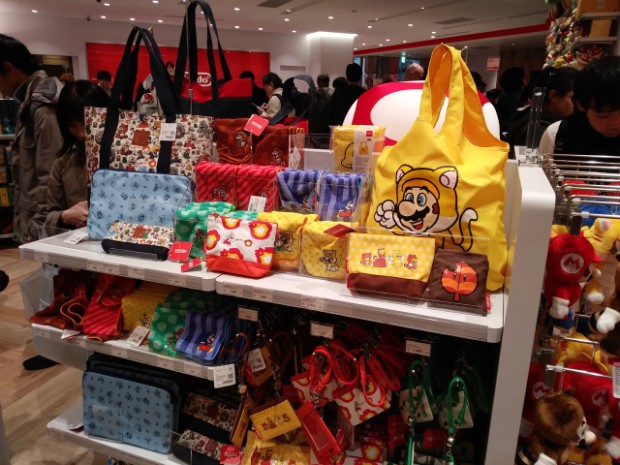 Nintendo Store de Shibuya Parco en Japón - Super Mario merchan