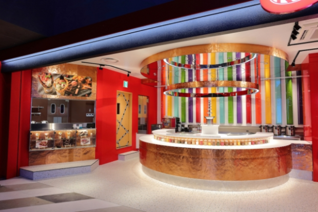 La primera Kit Kat Chocolatory donde puedes preparar tu propio Kit Kat!