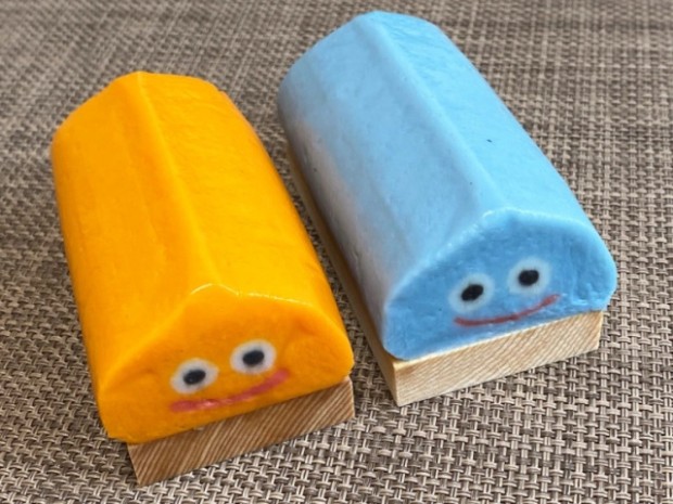 ¡Dragon Quest Slime pastel de pescado para tu bento!