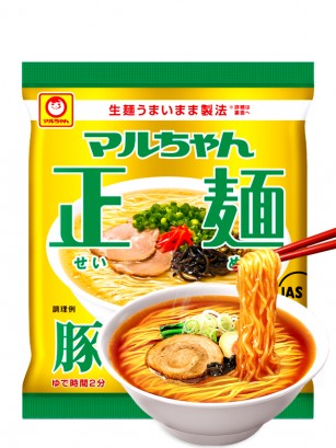 Premium Photo  Comida Japonesa Sushi y Ramen con fideos y diferentes  variedades